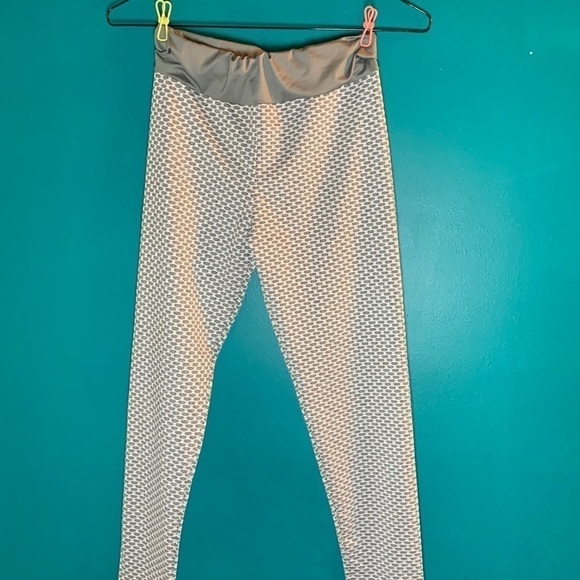 NWOT Tik Tok Leggings - Picture 1 of 6